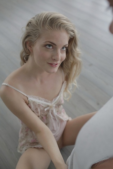 Amazingly-looking European model Cayenne Klein fucks in her ass