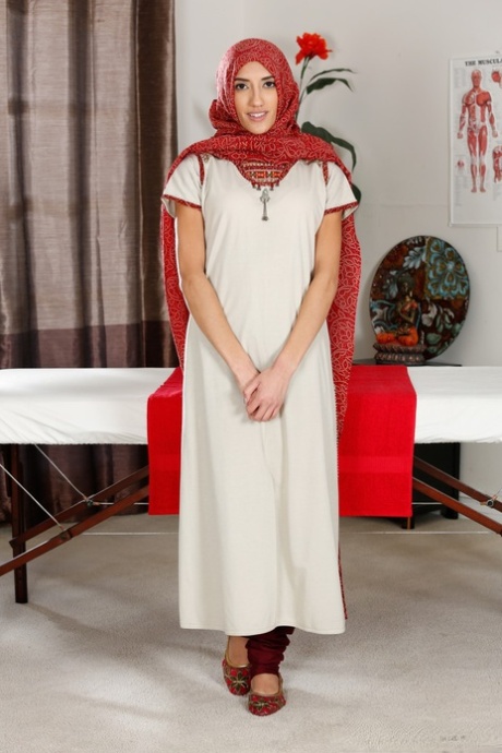 Petite brunette from Dubai Chloe Amour gets fucked by her masseur