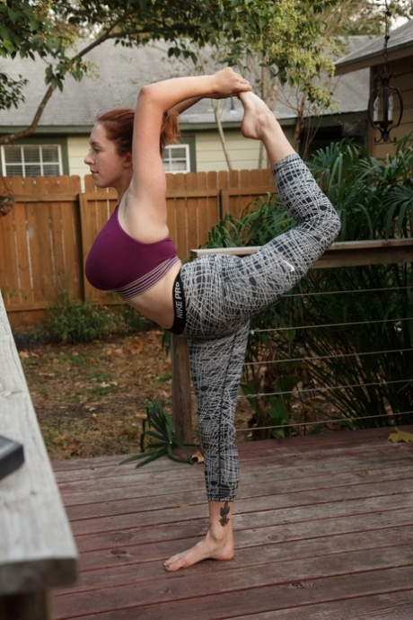 Huge boobed teen Kelsey Berneray draws on her curvy body after yoga class