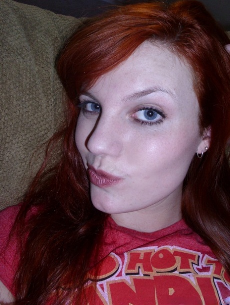 Cute ex girlfriends take nude selfies and rub each other's pussies