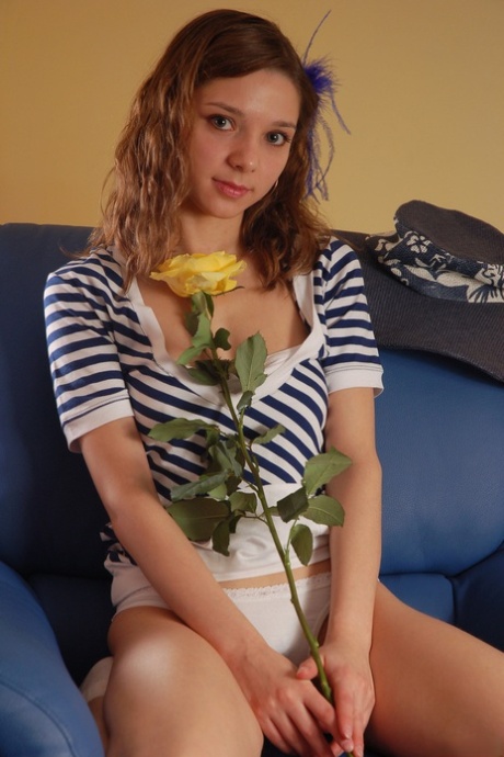 Met Art performed by Jess B Hot Porn