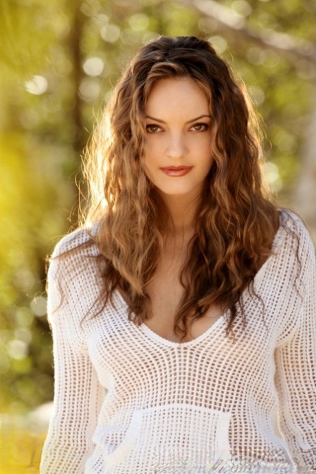 Digital Desire performed by Dakota Rae Sex Images