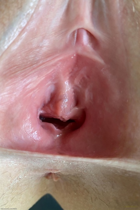 Short blonde Aria Banks showing her pink holes and big booty up close