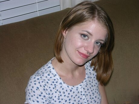 True Amateur Models starring Dakota Burns Model Sex Photos