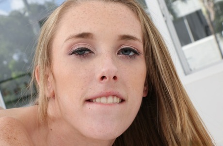 Glasses wearing MILF and blonde teen licking and tribbing horny cunts