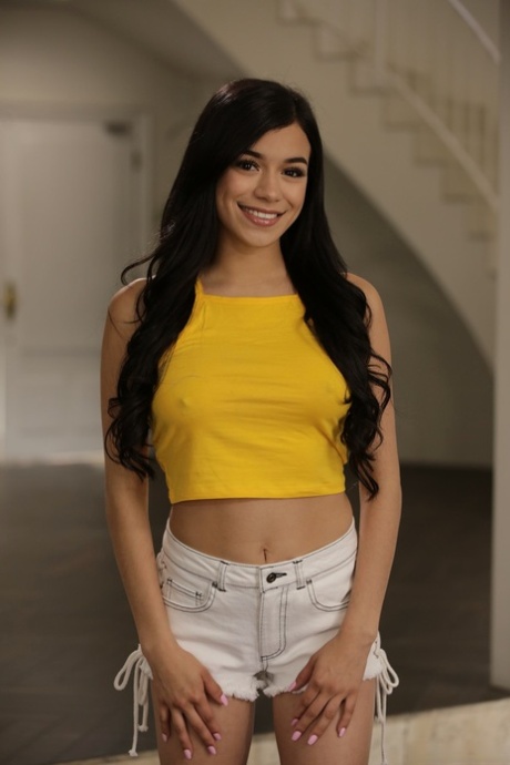 Fantastic American teen Savannah Sixx reveals her big juggs and blows a dick