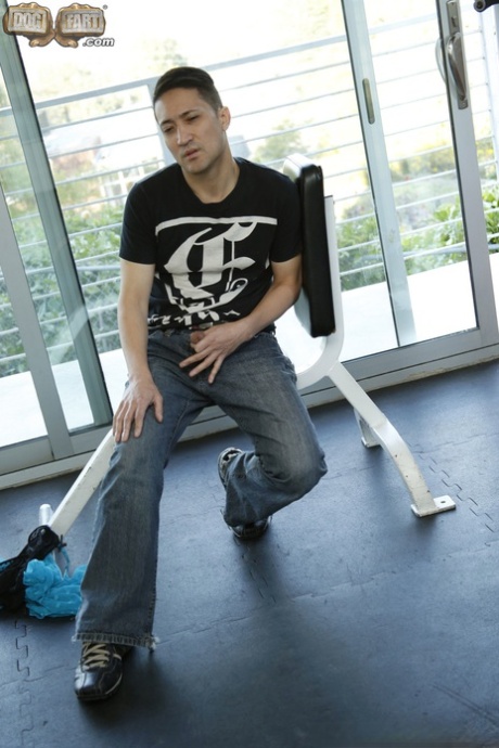 Blonde petite girl Aaliyah Love getting fucked 1 on 1 in the gym