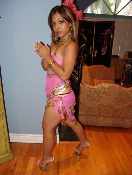 Paglia huge load of cum on the pussy lips and hips of sexy Indian slut