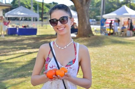 Sexy amateurs Kristen & Nina fisting & fruit stuffing wet pussies at the beach