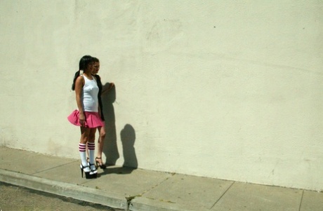 Wired Pussy performed by Mistress Hidest Sex Pictures