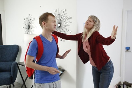 Busty mature maid Dee Williams shows her big tits and gets fucked hardcore