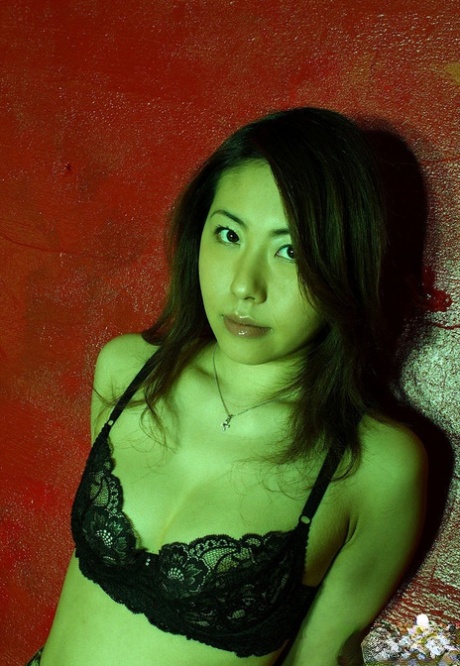 Long legged asian girl Sumire showing her breasts and hairy pussy