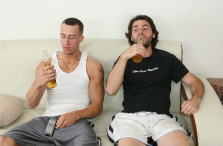 Asian babe Ava Devine and busty Ana Nova have hot groupsex