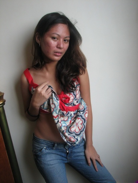 Asian teen from a remote farming village poses nude for easy money