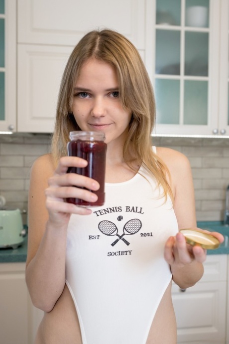 Met Art starring Marciana XXX Gallery