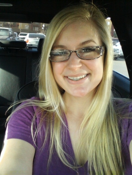 Blonde amateur Danielle takes non nude selfies of her daily life