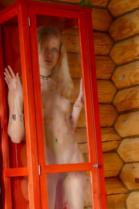 Stunning 18 featuring Yana F Porn Pics