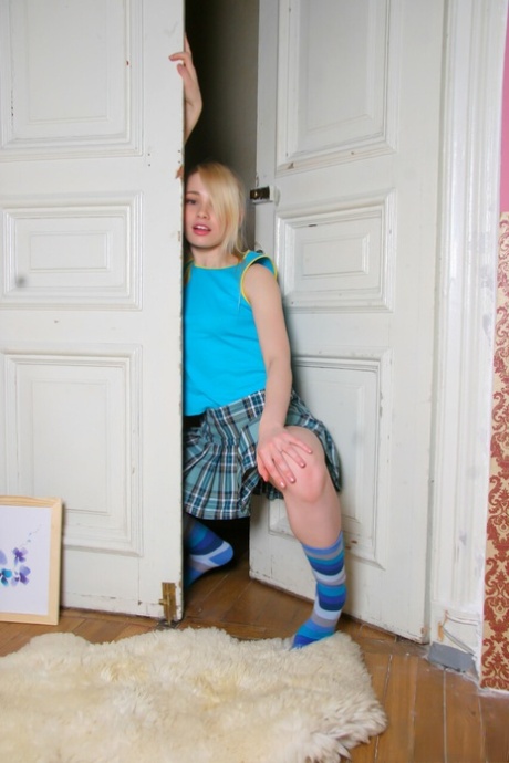 Stunning 18 starring Olya N Sex Images