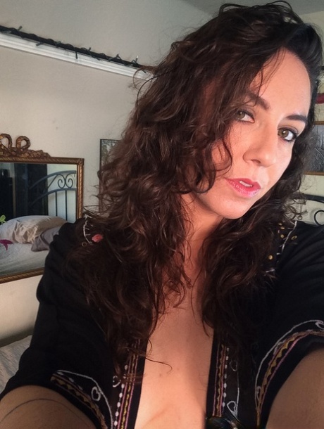 Gorgeous amateur Nikki Silver shows off her hairy pussy in panties