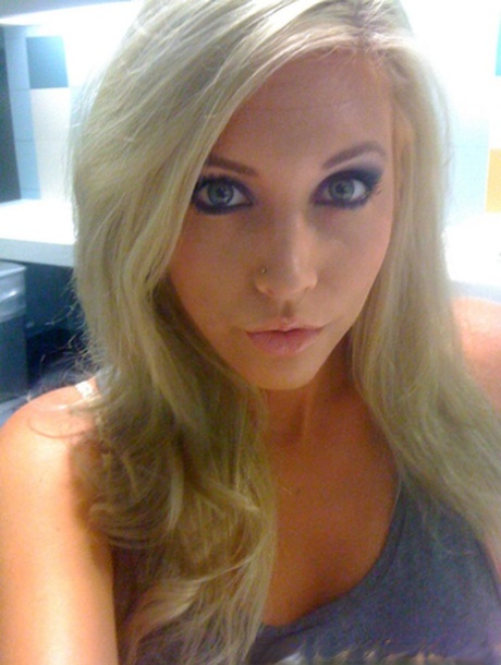 Hot blonde GF Samantha bares her big knockers and sweet ass for self shots