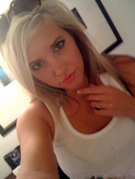 Hot blonde GF Samantha bares her big knockers and sweet ass for self shots