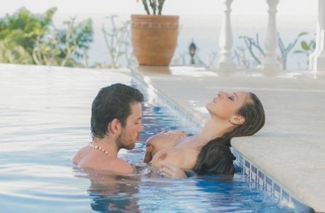 Busty brunette slut Martina Gold fucks underwater in pool & gets cum on ass